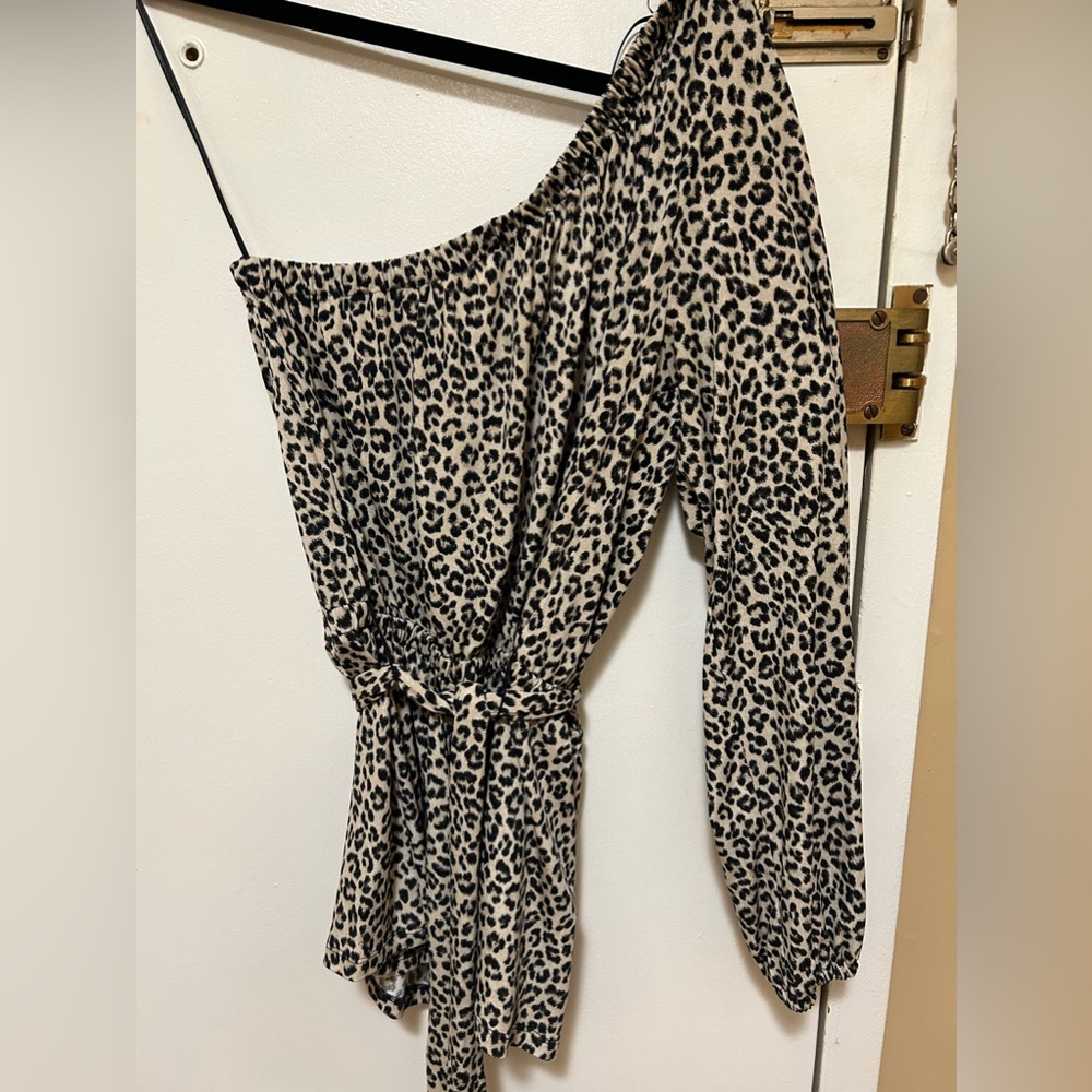 Michael, Michael Kors knit tie waist top. NWT XL